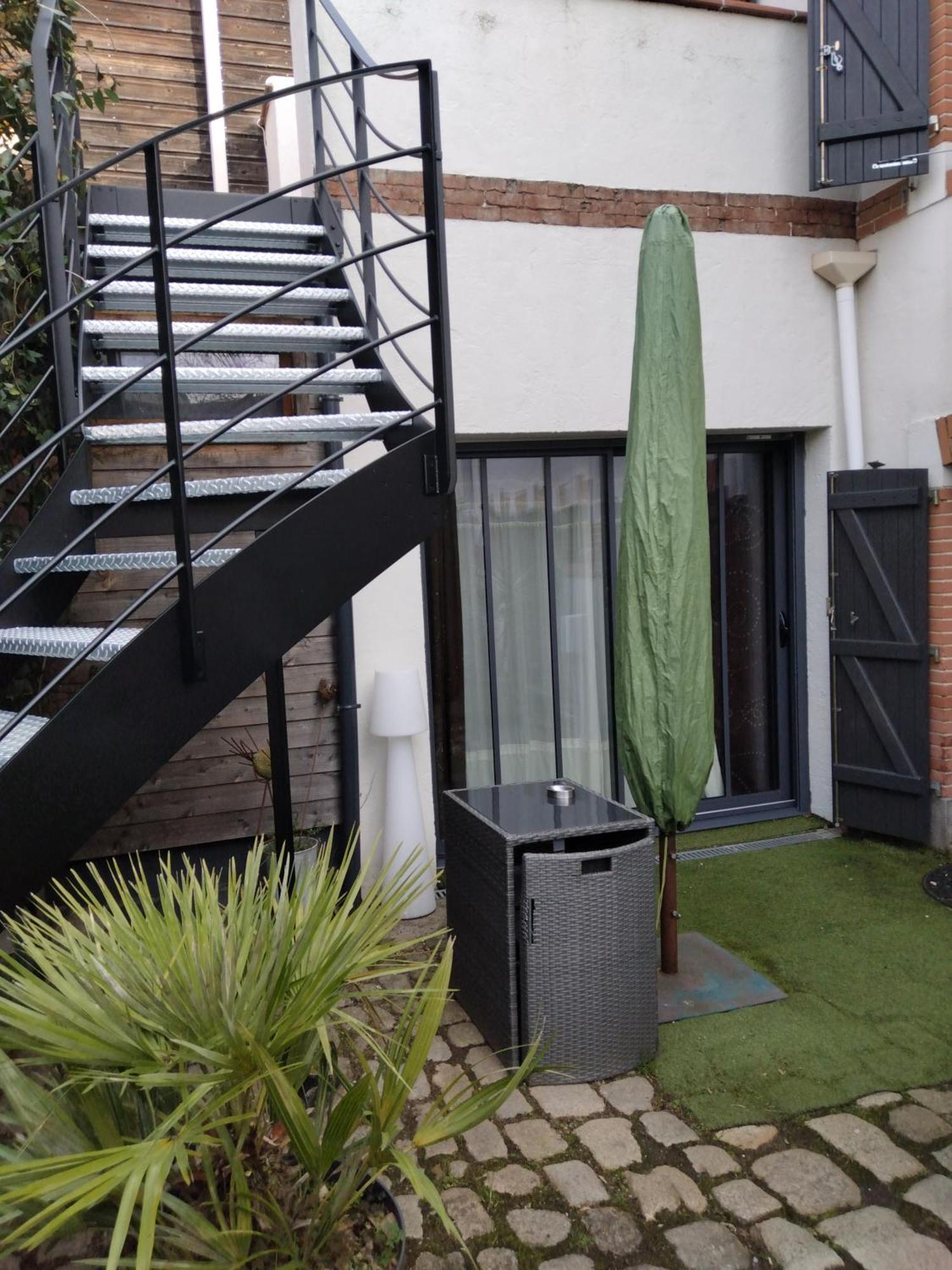 Appartement T2 Sur Cour Nantaise 雷泽 外观 照片